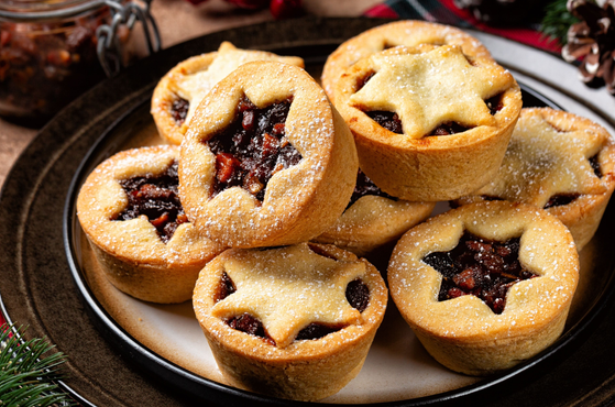 A plate of mincepies