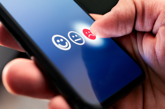 An unhappy customer leaves a negative online review