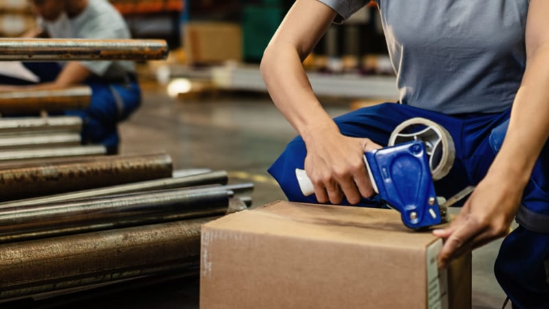 Regulations permitting striking workers to be replaced by agency workers quashed by High Court